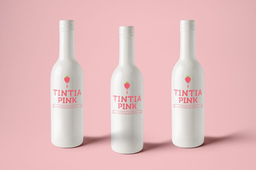 Diseño de la marca y de la etiqueta para una nueva bebida de fresa